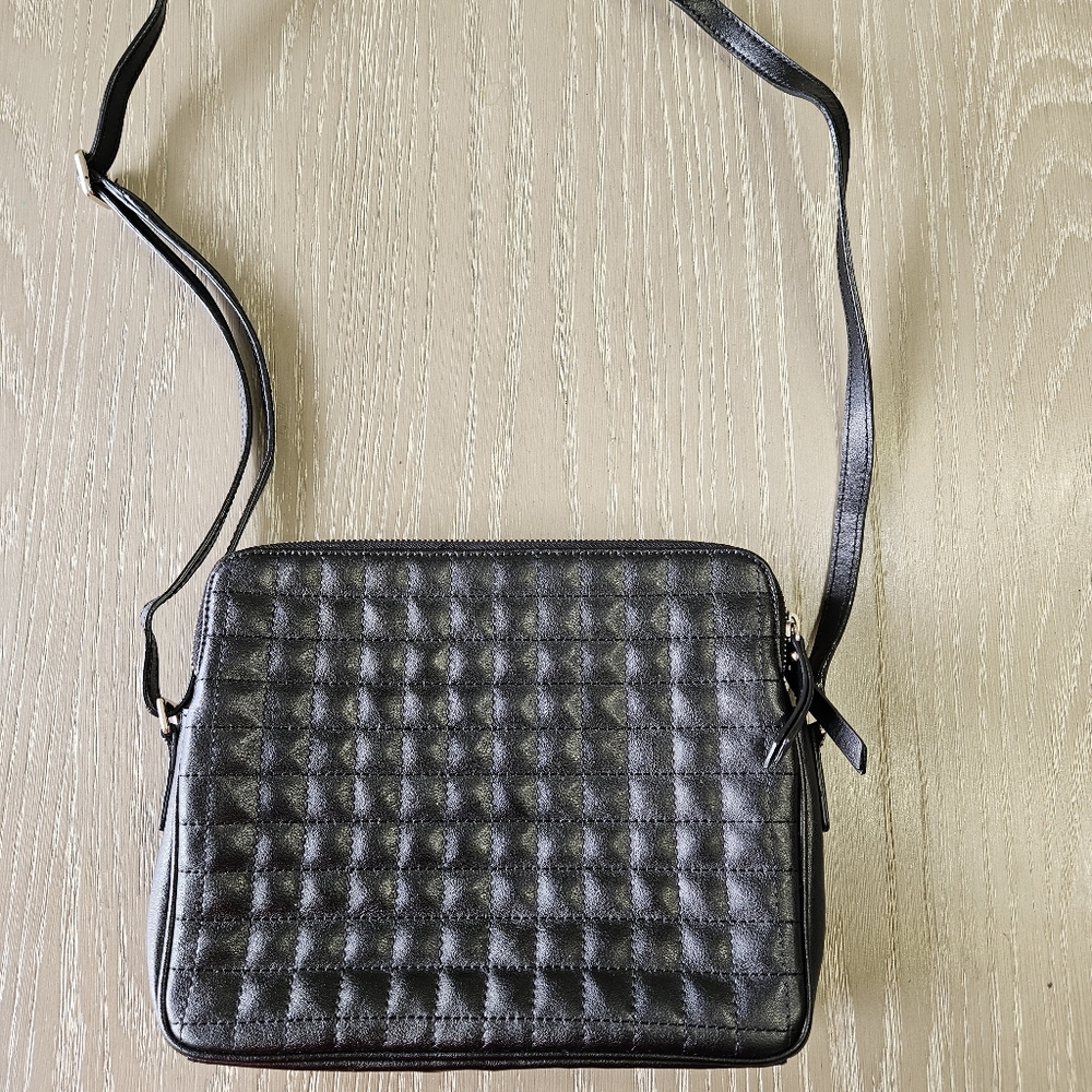 BANANA REPUBLIC Black Split Hide Cow Leather Crossbody Quilted Shoulder bag.